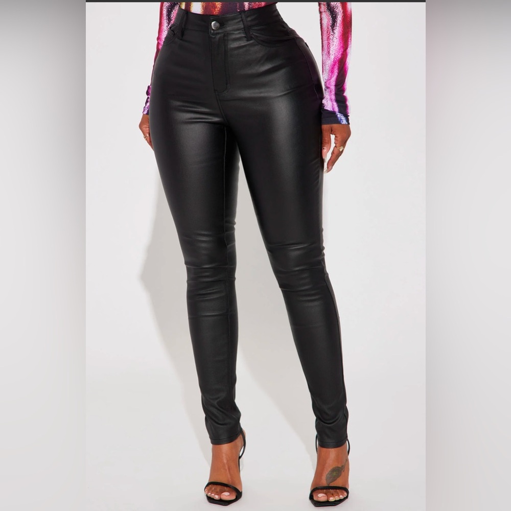 Fashion nova black skinny leg Sammie high rise pants size S